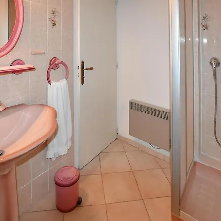 Nyaraló 1 Bedroom Gorgeous Home In Moustiers-Sainte-Marie Moustiers-Sainte-Marie