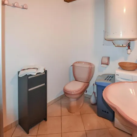 1 Bedroom Lovely In Moustiers-Sainte-Marie