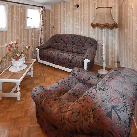 1 Bedroom Lovely In Nyaraló *